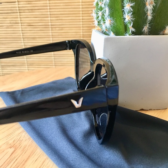 Reflective New Design Sunglasses - Picture 5 of 8